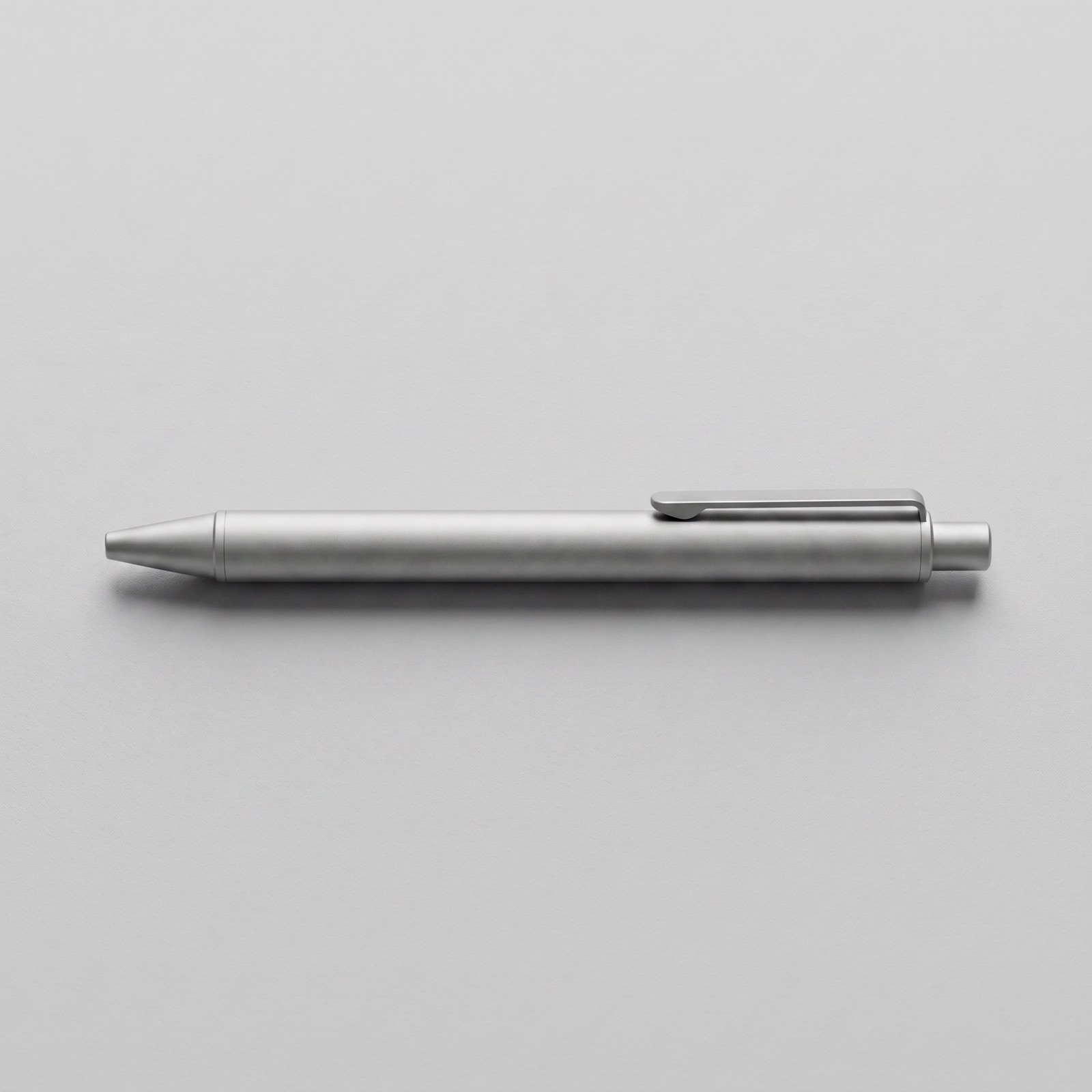Pen — angle 1