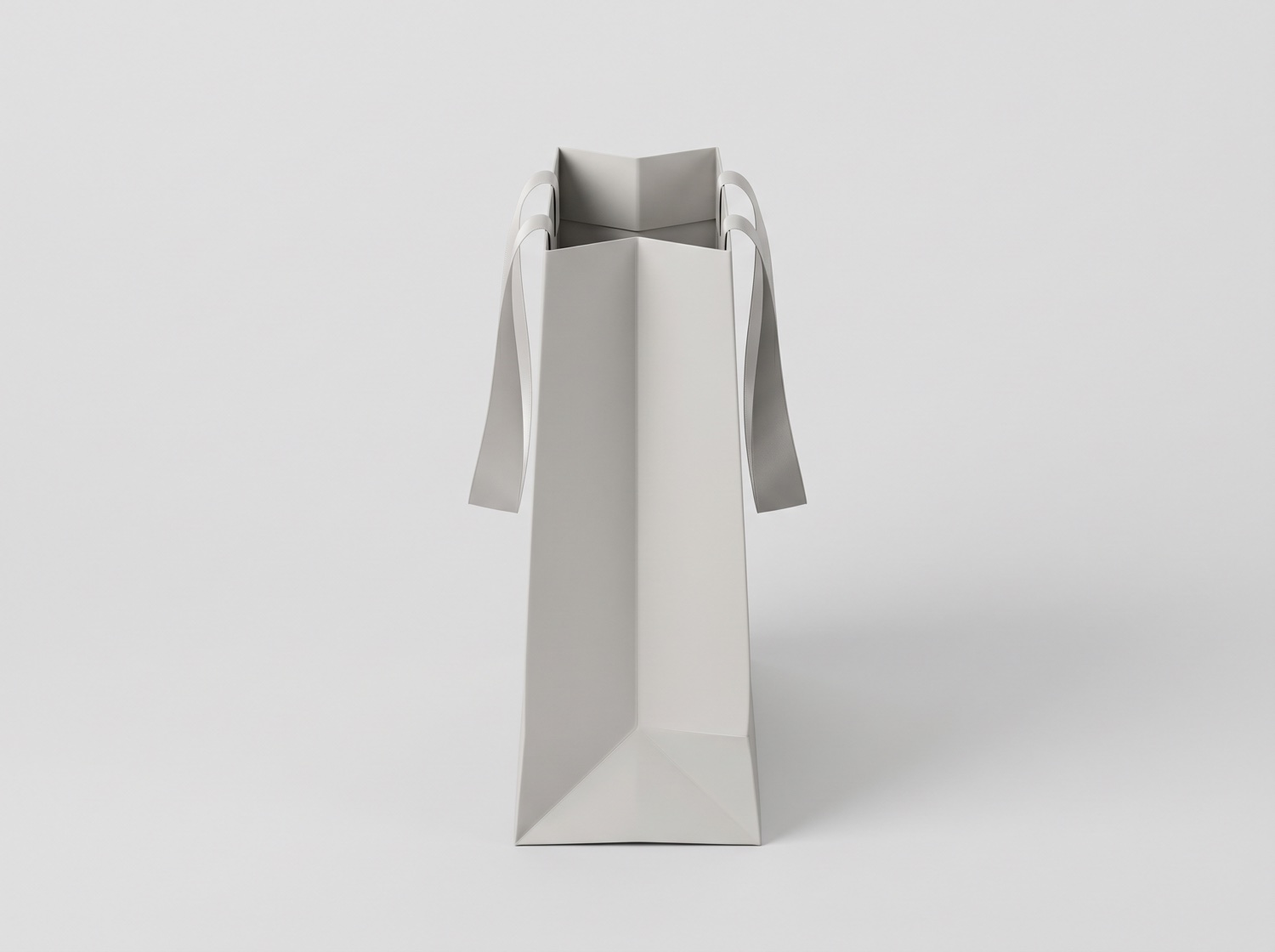 Paper bag — side profile